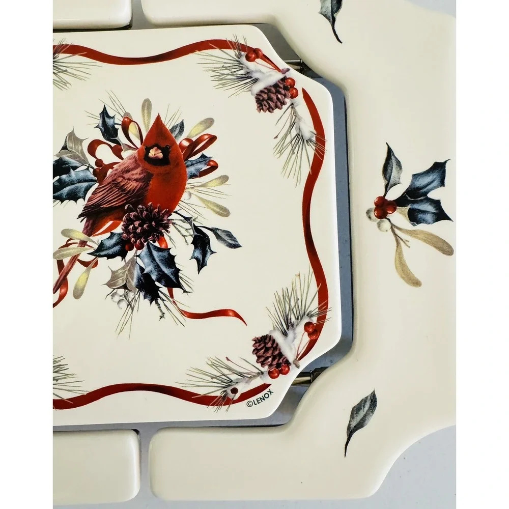 Lenox Winter Greeting Holiday‎ Cardinal Expandable Trivet Metal framework
